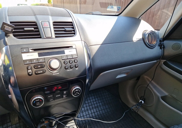 Suzuki SX4 cena 18000 przebieg: 203537, rok produkcji 2012 z Szczecin małe 67